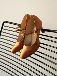 Dámské taneční boty STD-02 ANGLICKÝ SATÉN TĚLOVÁ TMAVÁ