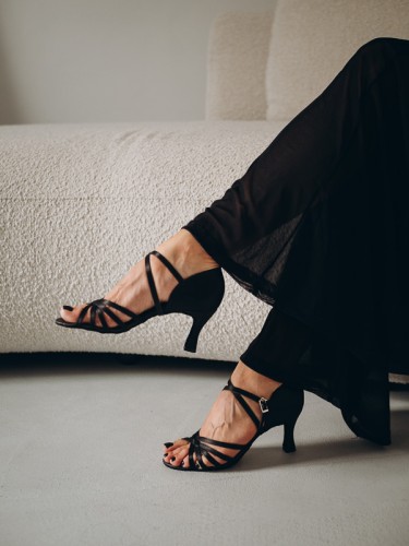 X satyna czarna ang.jpg