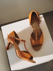 Dámské taneční boty ZM ANGLICKÝ SATÉN  TĚLOVÁ TMAVÁ